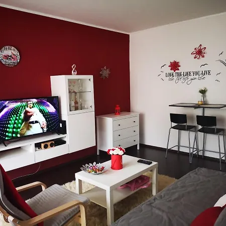 Erdokeruelo Apartman Apartment